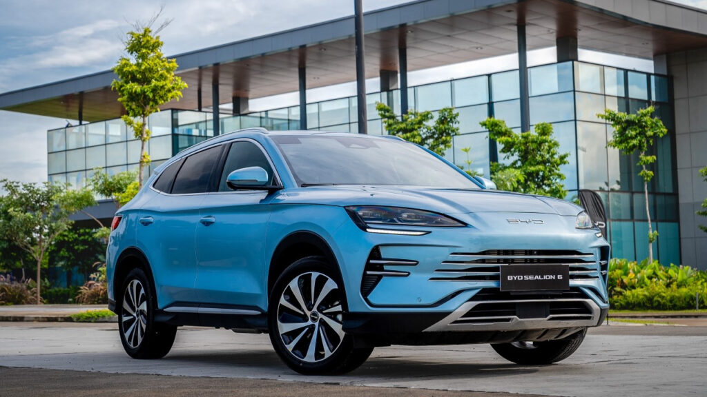 BYD Sealion 6 DM-i PHEV